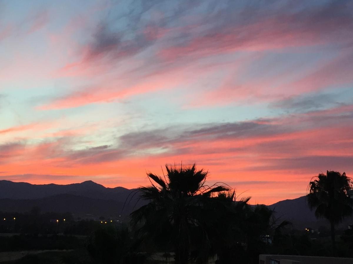 Beachside Estepona Ngoại thất bức ảnh